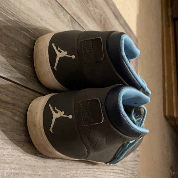 Men’s Air Jordan’s size 12 - Picture 3 of 4